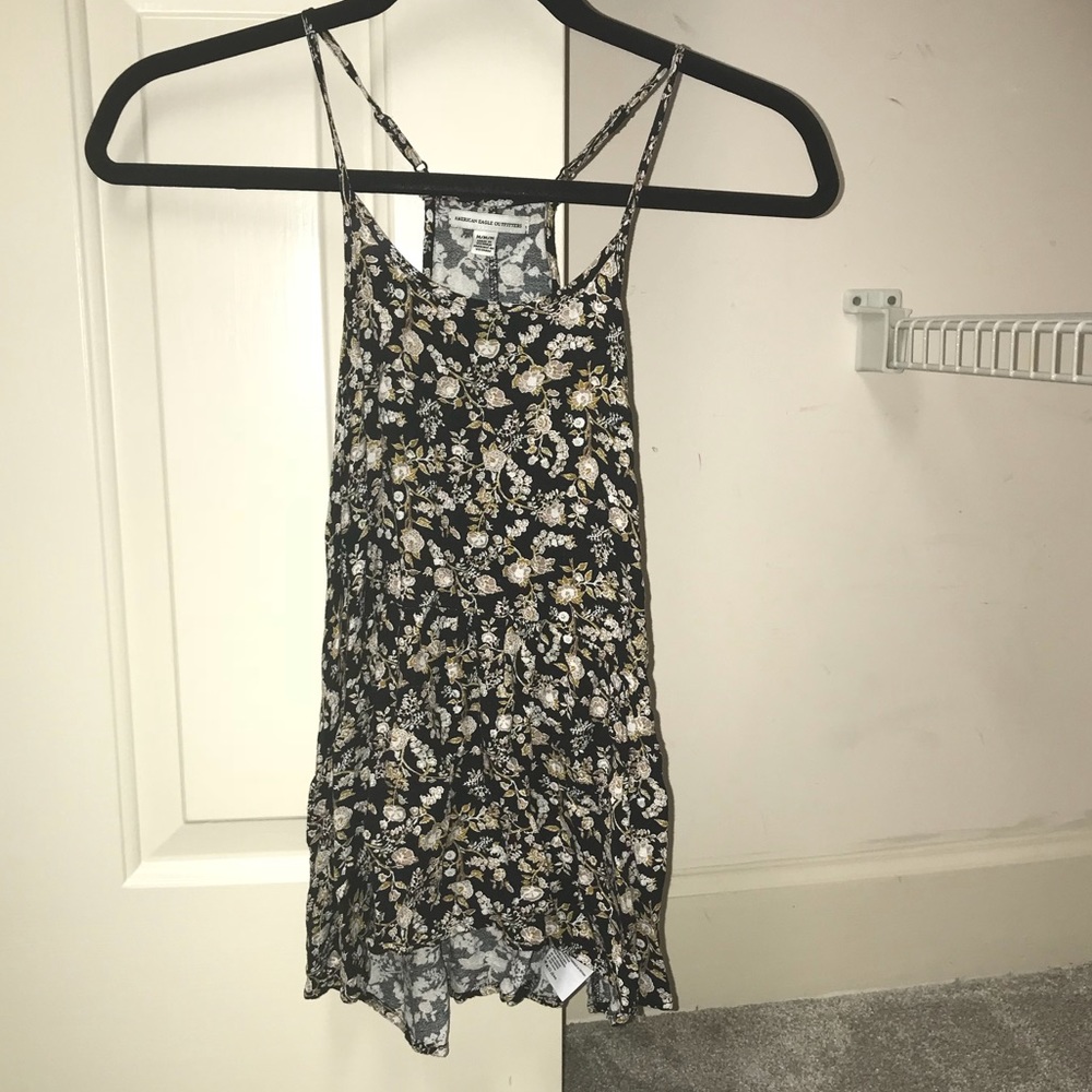 american eagle black floral tank top